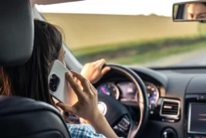 Lire la suite à propos de l’article Vous voulez contester un PV pour usage du téléphone au volant ? il vous faudra du courage !