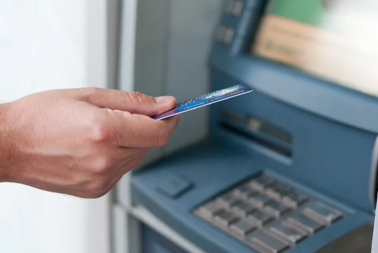 Lire la suite à propos de l’article Avocat pour saisie sur le compte bancaire à Toulon dans le Var
