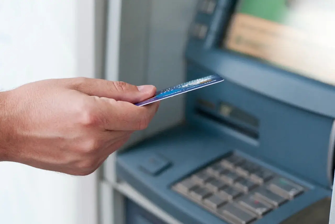 Vous consultez actuellement Avocat pour saisie sur le compte bancaire à Toulon dans le Var
